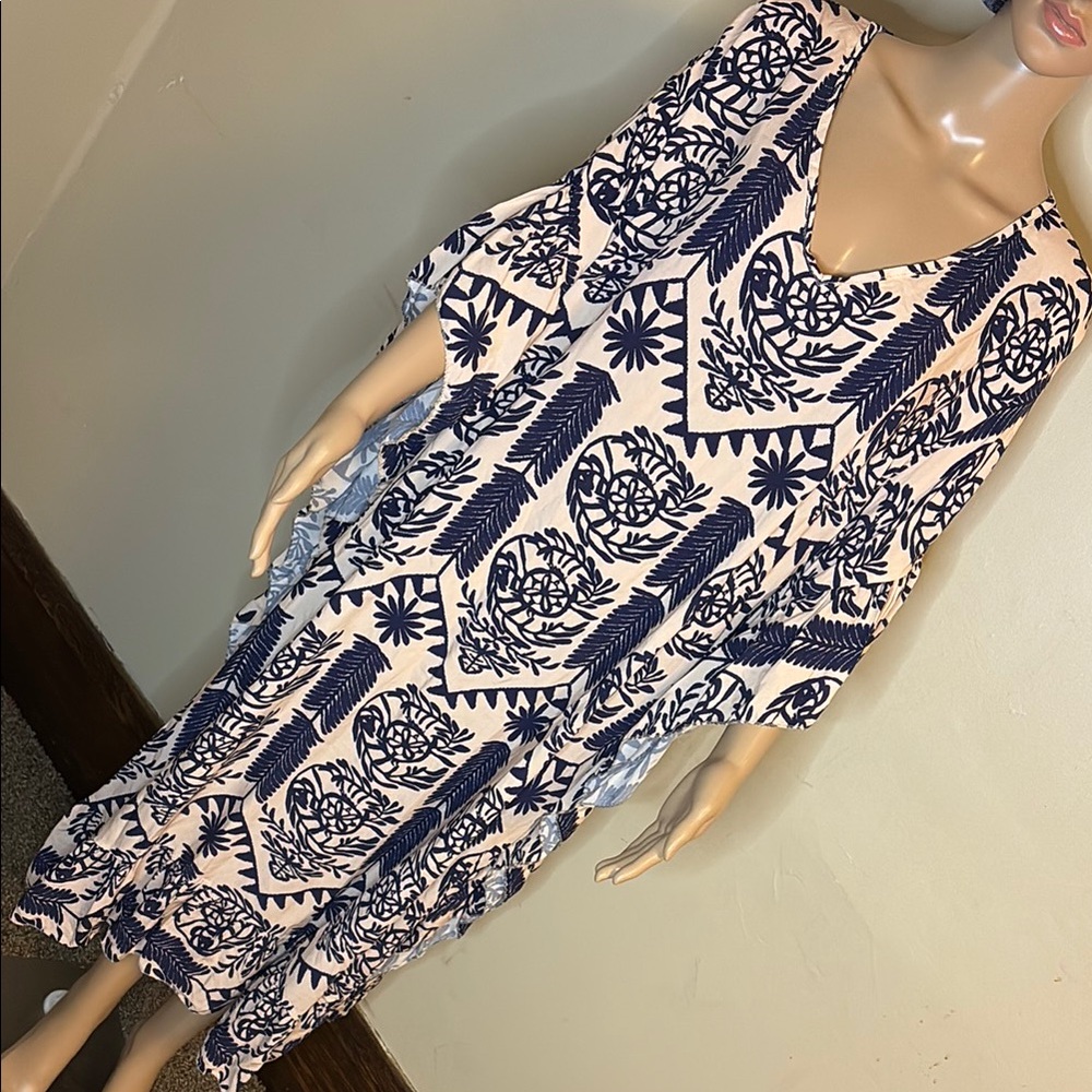 Blue and White Sleeveless V-Neck Maxi Sundress